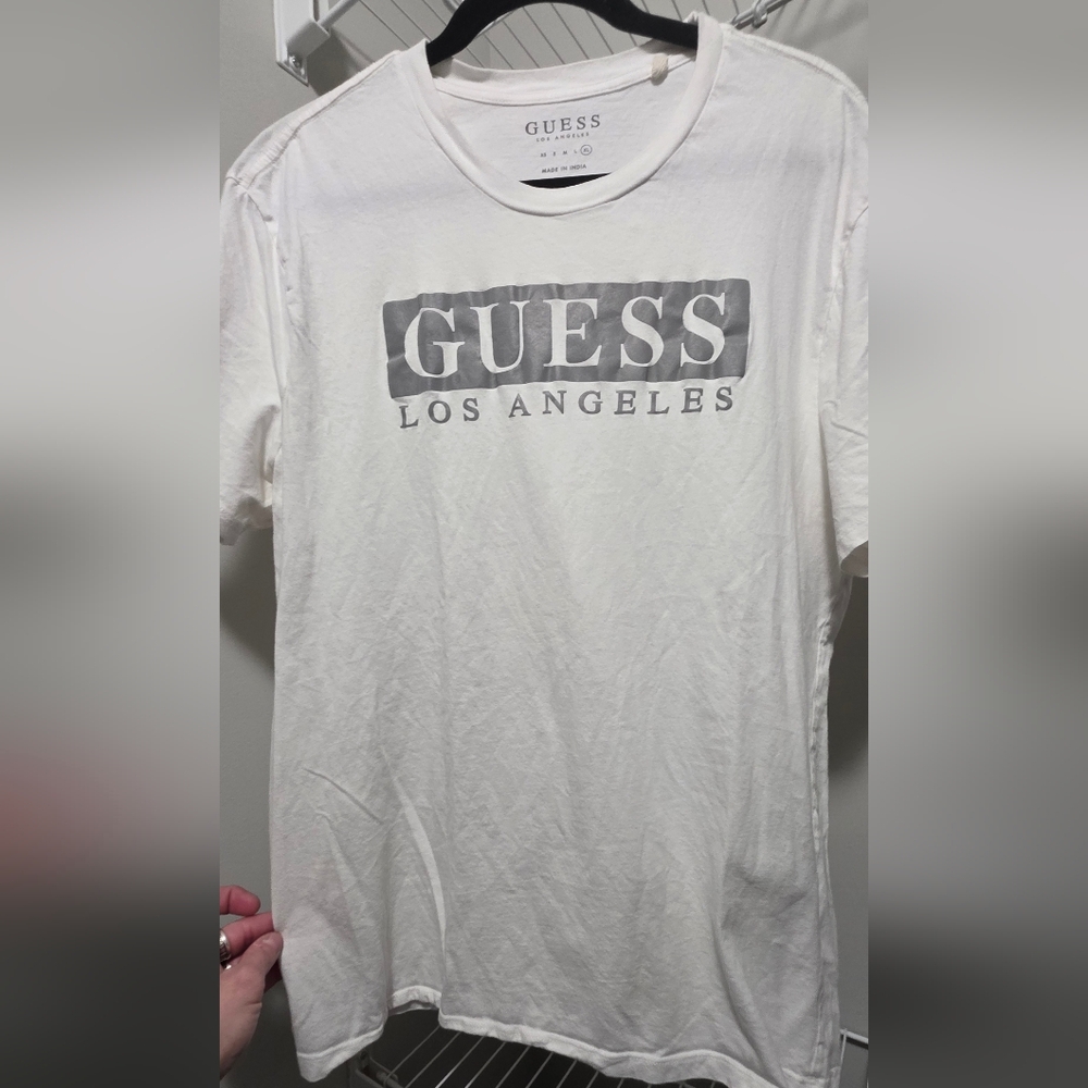 GUESS White and Gray Short Sleeve Tee